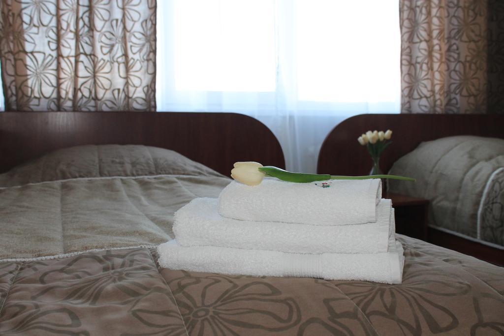 Paradise Hotel Gomel Exterior photo